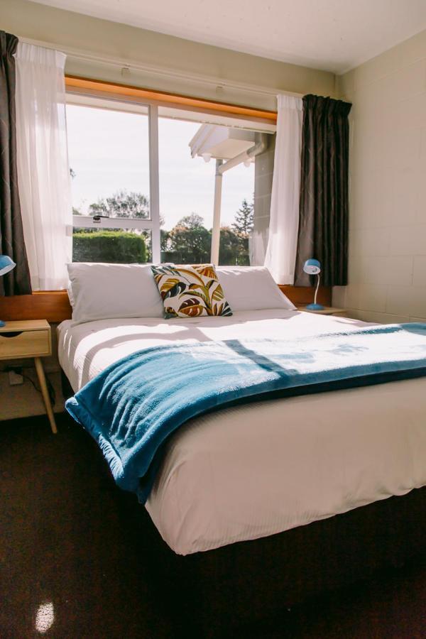 Flaxbourne Motels Ward Extérieur photo